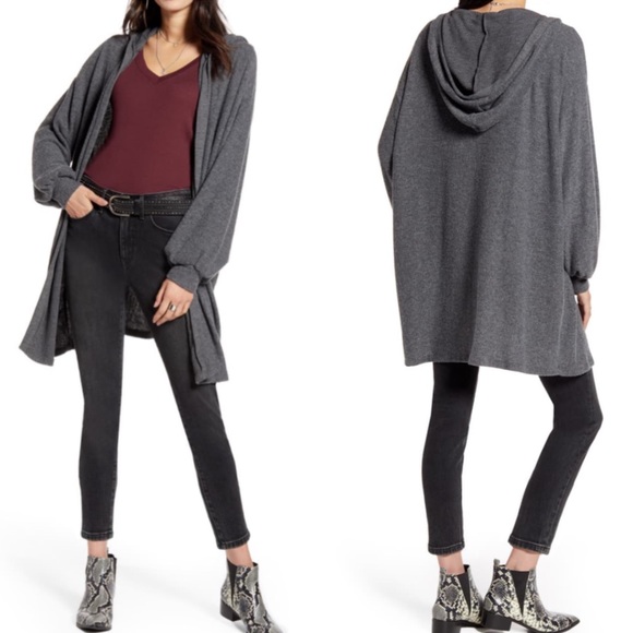 Treasure & Bond Sweaters - 🆕 Treasure & Bond Grey Soft Oversized Cardigan